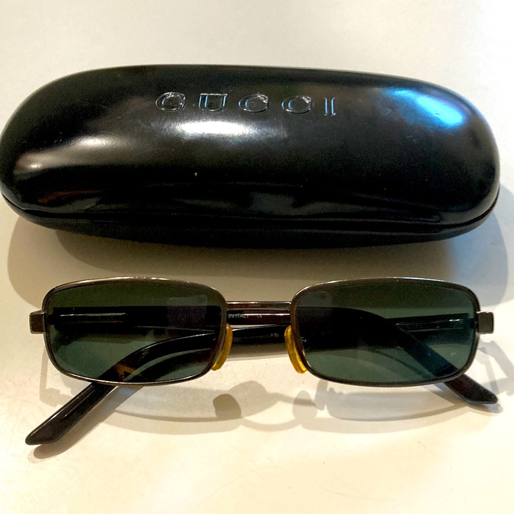 GUCCI SUNGLASSES VINTAGE 137/S Reduced for quick sale!!!!
